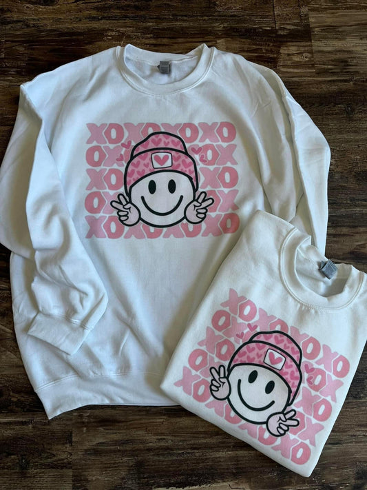 XOXO SMILEY FACE CREWNECK SWEATSHIRT