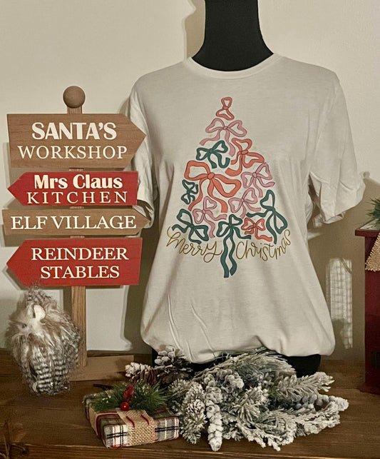 COQUETTE MERRY CHRITSMAS TREE TEE