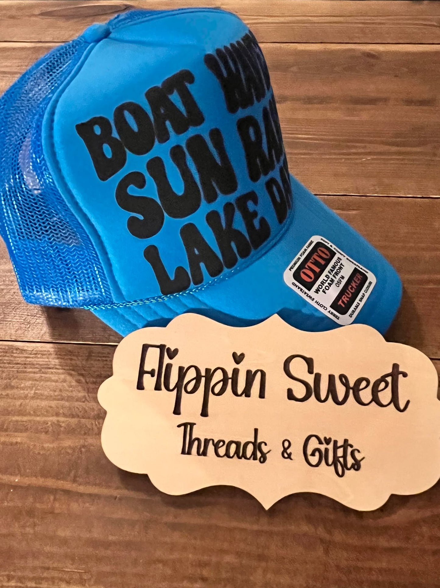 BOAT WAVES SUN RAYS LAKE DAYS TRUCKER HAT