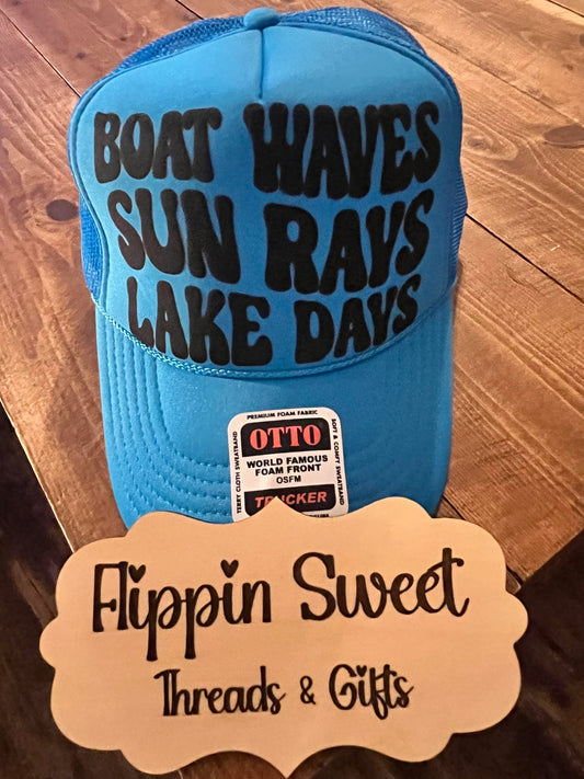 BOAT WAVES SUN RAYS LAKE DAYS TRUCKER HAT