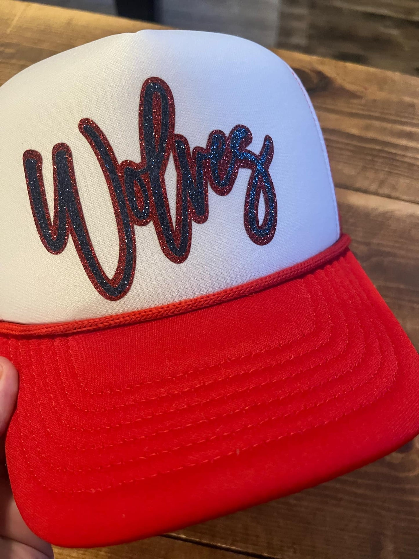 WOLVES GLITTER TRUCKER HAT